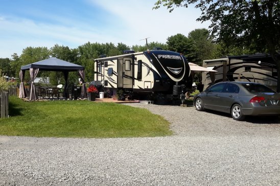 Camping Lac des Plaines